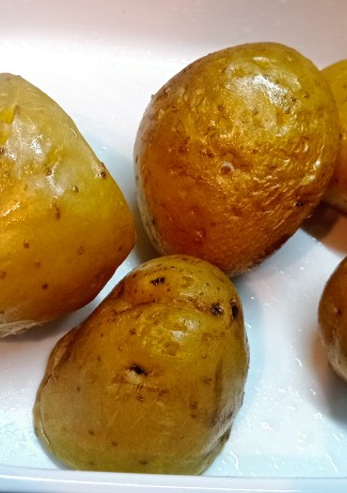 Foto di Patate intere in microonde