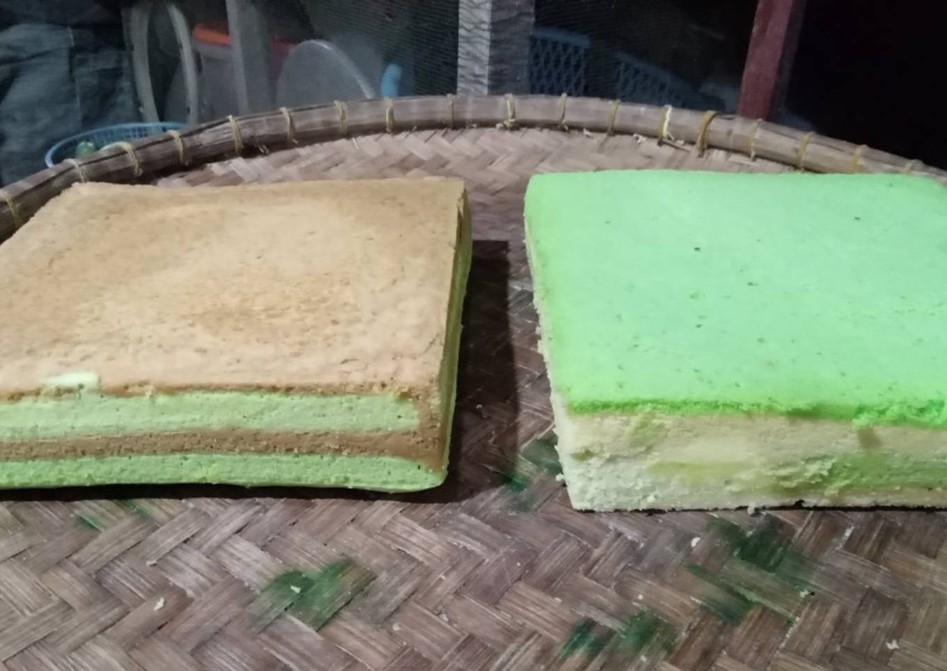 Bolu Lapis Pandan Kukus TOP Coffee