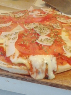 Una foto de Pizza napolitana