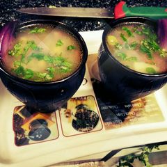 Vegetable broth A picture of Vegetable broth.