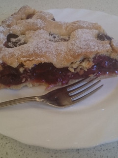 Meggyes rácsos recept fotója