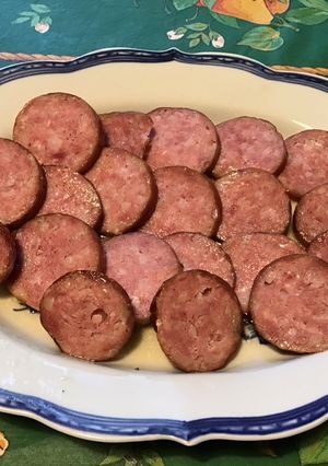 Une photo de Saucisse de morteau au thym et romarin frais