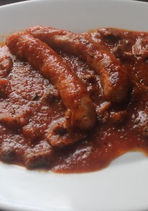 Foto principal de Longanizas con tomate y setas