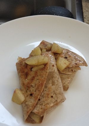 A picture of Buttery gluten free apple & cinnamon 🍏🍎 wrap.