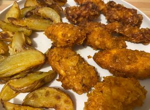 Une photo de Poulet Tenders KFC et potatoes