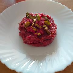 A picture of Guava and beetroot halwa.