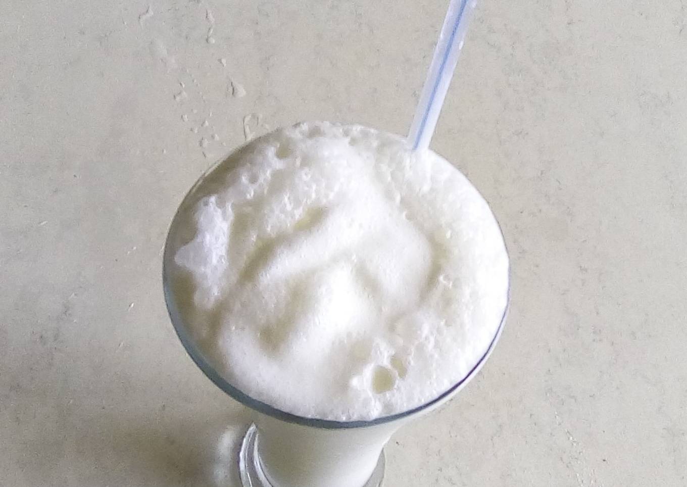 Vanilla milkshake