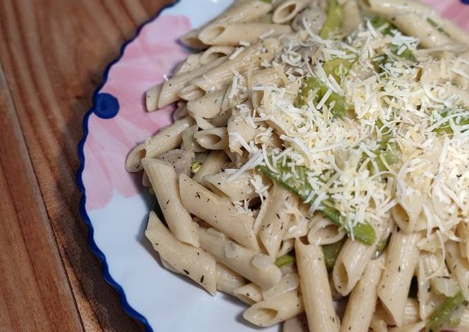 Resep Pasta Carbonara simple oleh maryam yunus - Cookpad