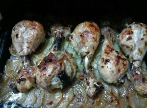 Una foto de Tuto de pollo al horno con salsa de chimichurri casera