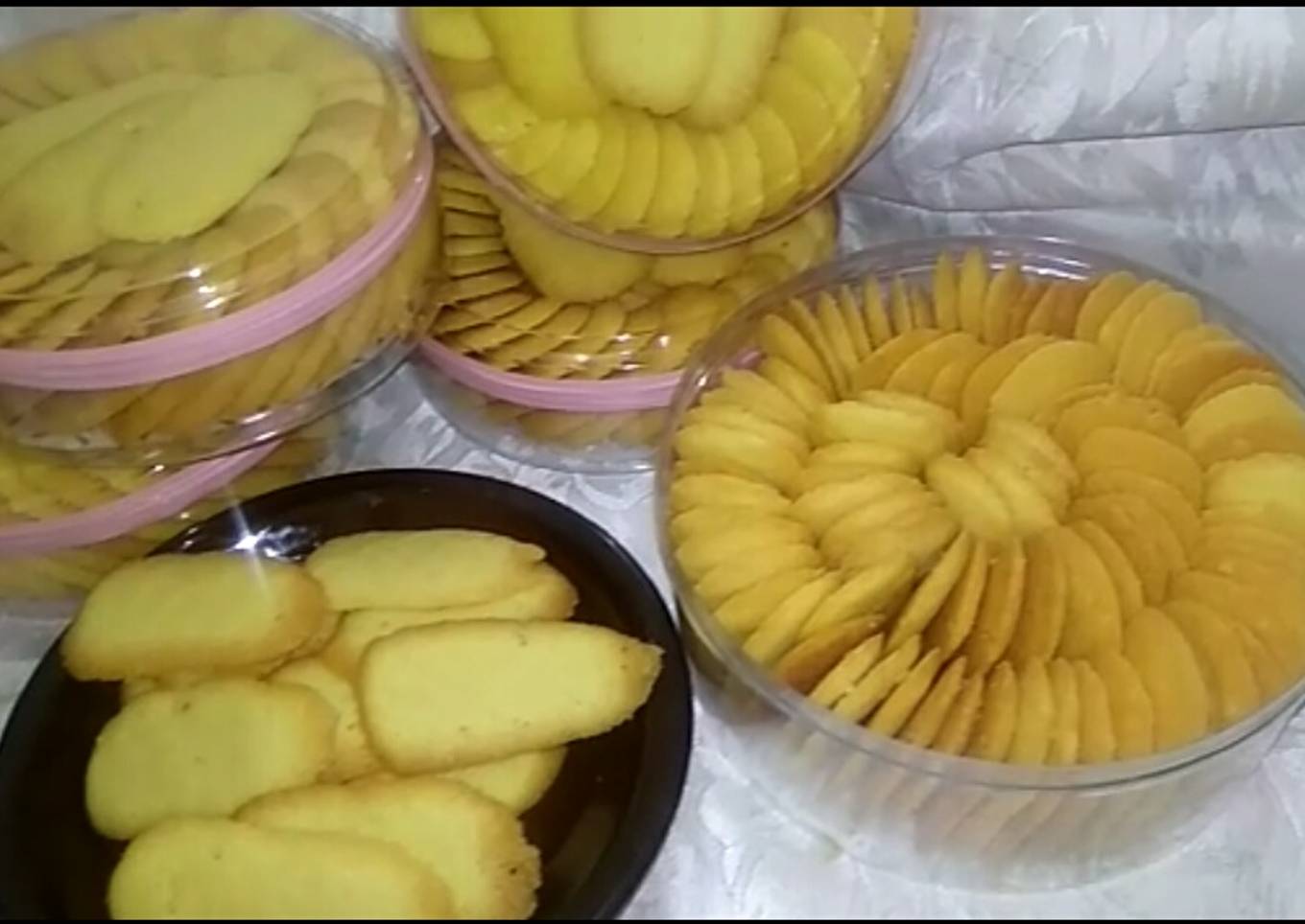 Kue Kering Lidah Kucing