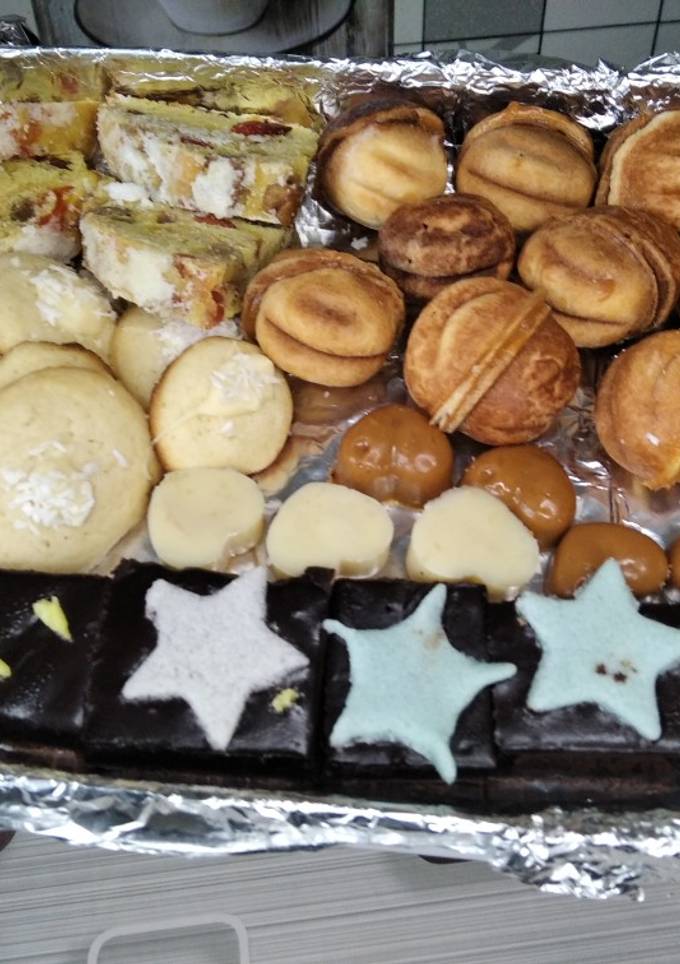 Горішки зі згущонкою
