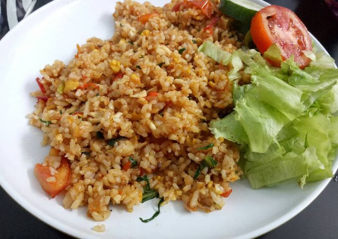 Resep 🍛 Nasi Goreng Tradisional oleh Maramis Setiawan - Cookpad