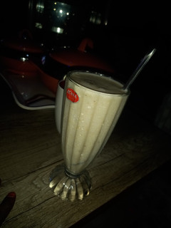 A picture of Banana smoothie (shaka).