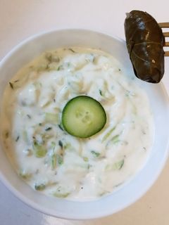 صورة لوصفة سلطة الزبادي بالخيار 🥒