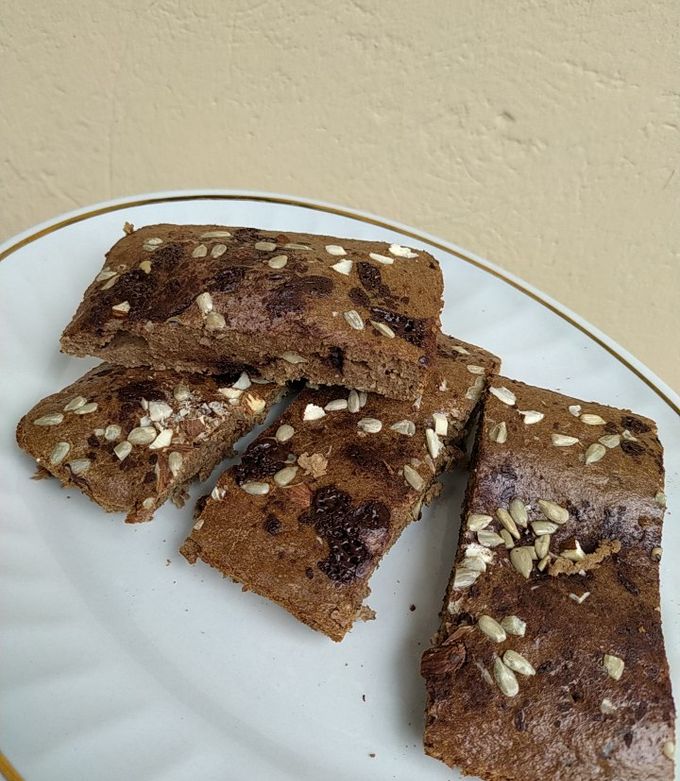 Una foto de Brownie de plátano saludable🍫🍌