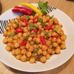 A picture of Chana chat.