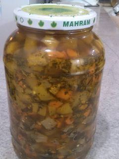 عکسی از دستور ترشی بادمجان