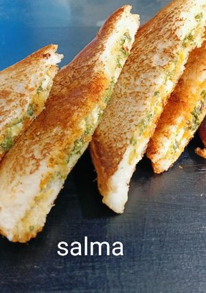 A picture of Spinach Paneer Sandwich.