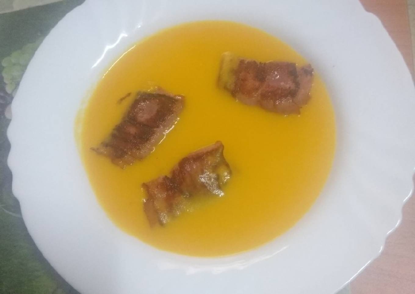Crema Halloween con bacon frito