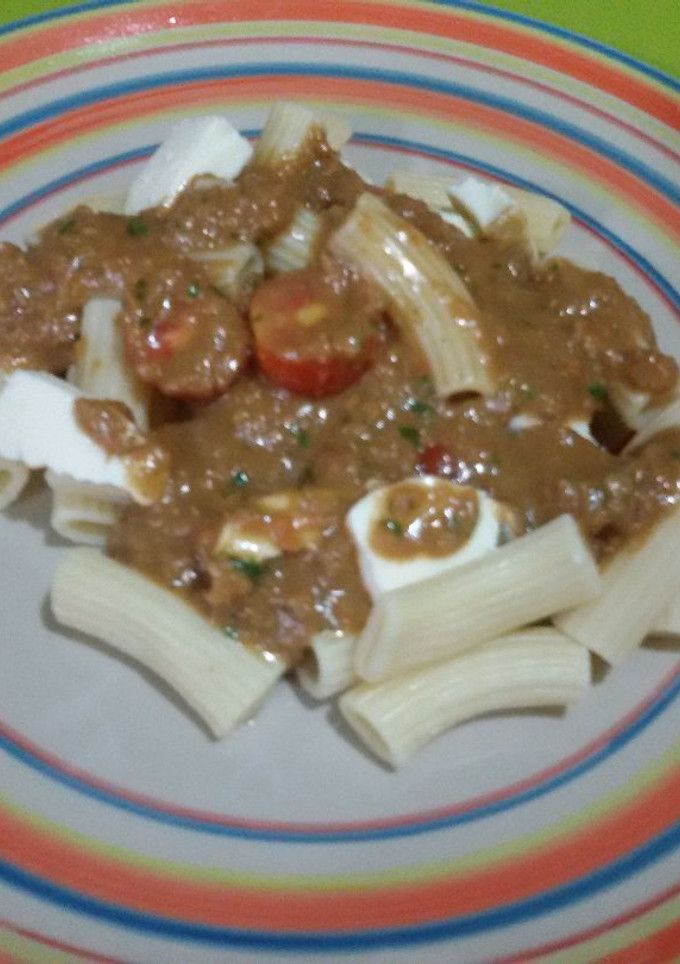 Una foto de Ensalada de pasta caprese con Thermomix