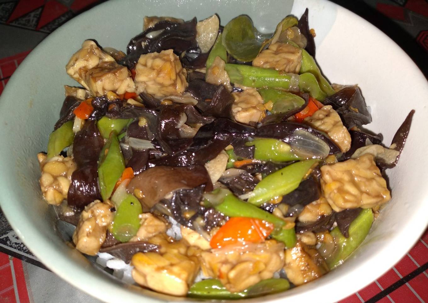 Tumis Jamur Kuping, Buncis, dan Tempe