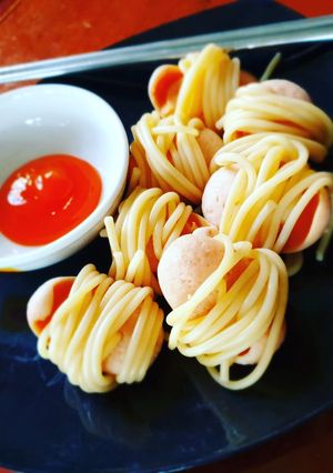 Hình của món Xúc xích cuộn mì Ý cho bé.