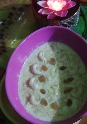 शेवया ची खीर (shevyachi kheer recipe in marathi) रेसिपी चे मुख्य फोटो 