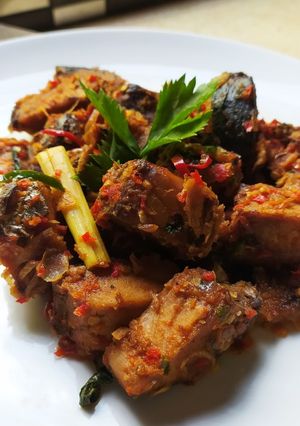 Foto resep IKAN TONGKOL bumbu merah 🧡 sri