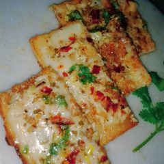 A picture of Garlic bread.