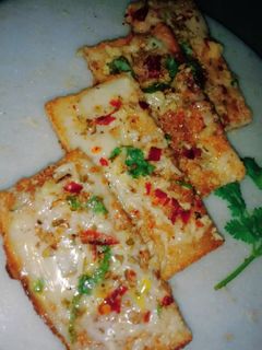 A picture of Garlic bread.