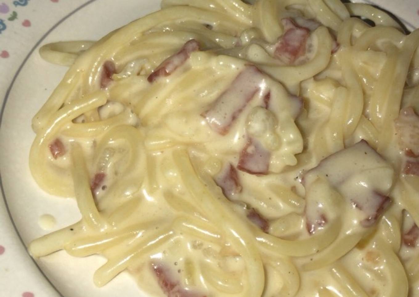 Creamy Pasta (Carbonara)