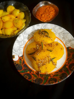 મૂંગ દાળ ઈડલી(Moong Dal Idli Recipe In Gujarati) રેસીપી મુખ્ય ફોટો