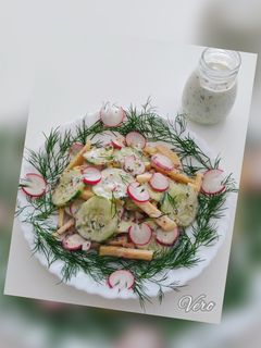 A picture of Cucumber, Apple, and Radish Salad.