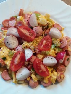 Virslis hagymás tojás🥚 recept fotója