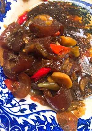 Foto resep Oseng kikil sapi sederhana nikmat bumbu iris