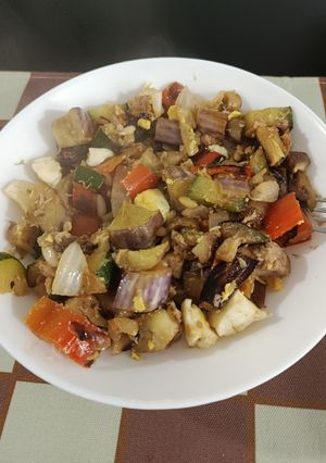 Una foto de Salteado de verduras estilo mi abuelo