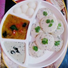 Idli Sambhar And Chutney A picture of Idli Sambhar And Chutney.