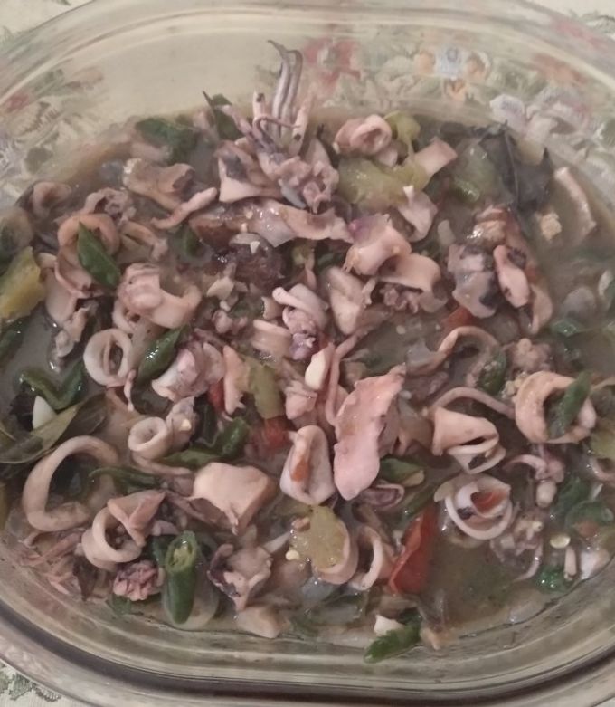 Foto resep Cumi2 basah cabe ijo & trik membersihkan cumi