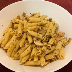 A picture of Mushroom penne pasta.