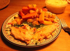 Foto principal de Röding (trucha salmonada),con hortalizas tostadas y cus-cús