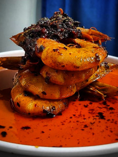 Una foto de Camarón en salsa de chiles secos
