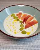 Ajoblanco con uvas y jamón