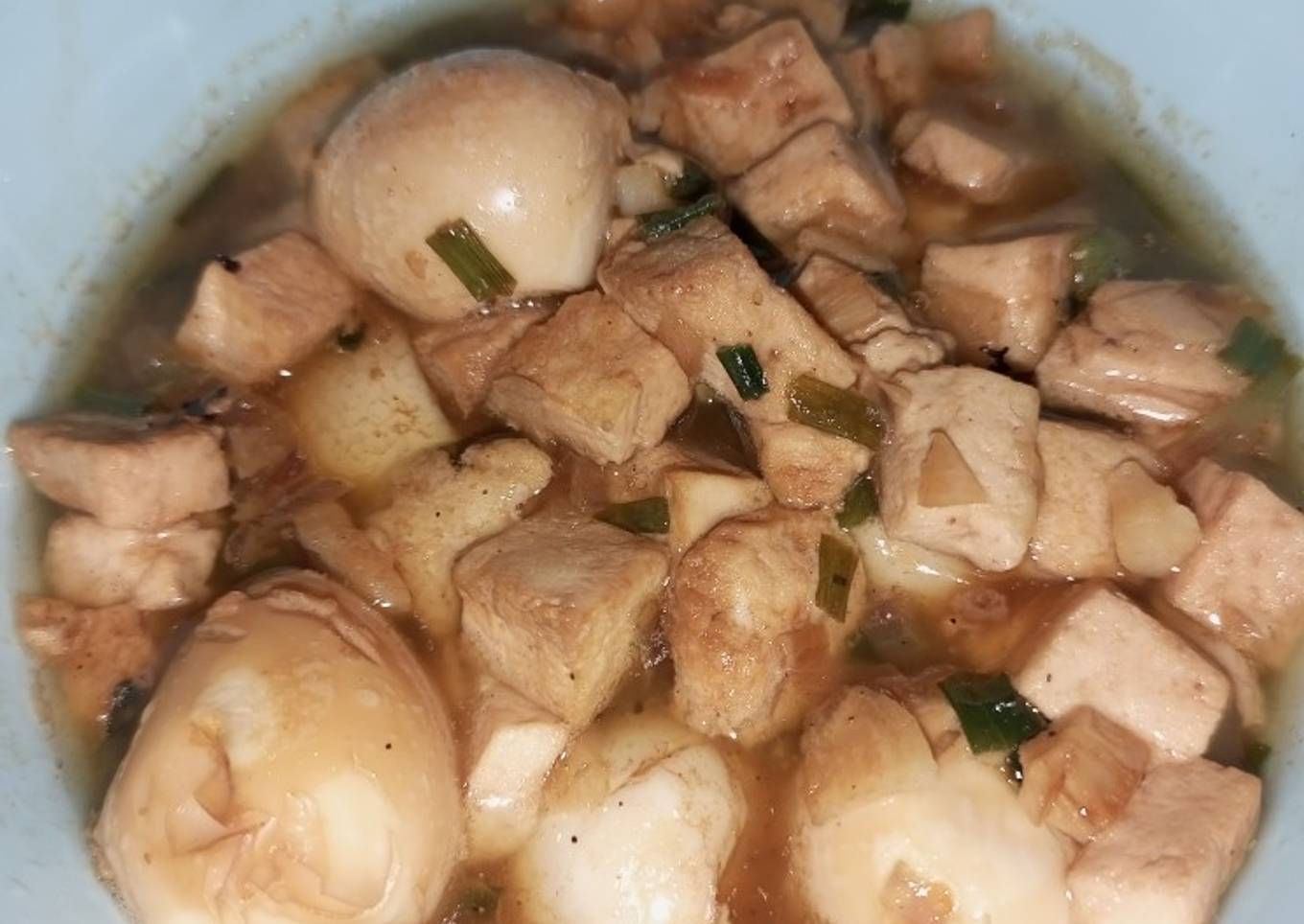 Mpasi 1+ (Semur Telur Puyuh dan Tahu)