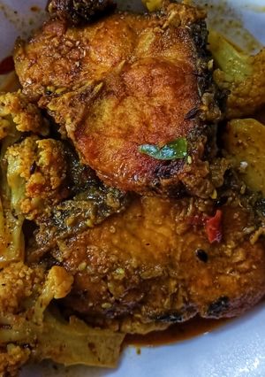 রুই ফুলকপি (rui fulkopi recipe in Bengali) রেসিপির প্রধান ছবি