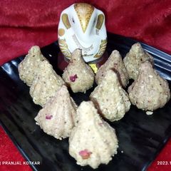 A picture of Rose flavour Tilgul Modak.
