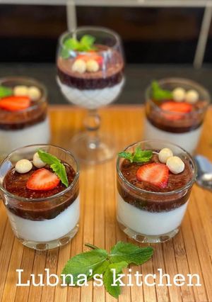 A picture of Vanilla Mousse with Chocolate:.