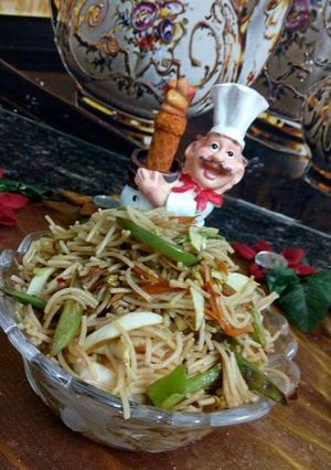 A picture of Chinese vermicilli.