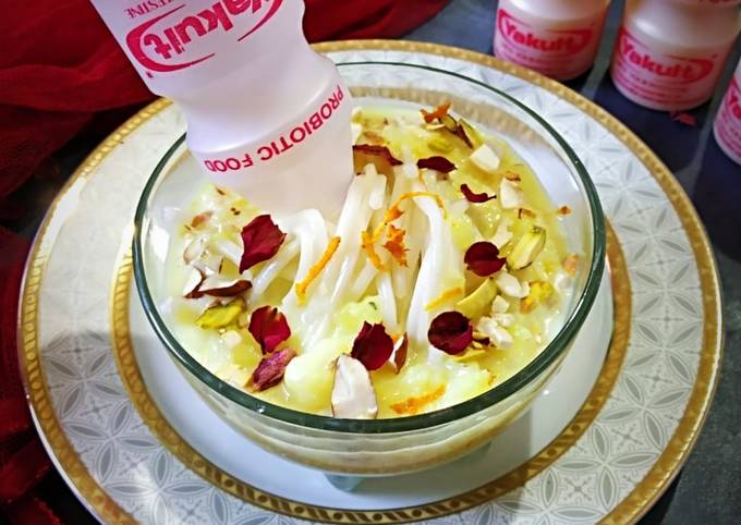 Raw Turmeric Flavoured Yakult Falooda