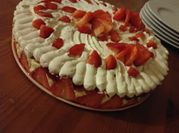 Une photo de gâteau aux fraises