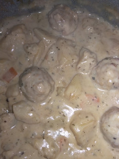 Una foto de Albóndigas veganas con salsa de vino blanco 🥂